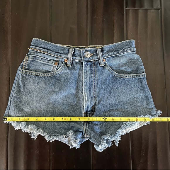 Levi’s Custom Short Denim Blue Frayed Shorts Size 26 - Picture 2 of 6